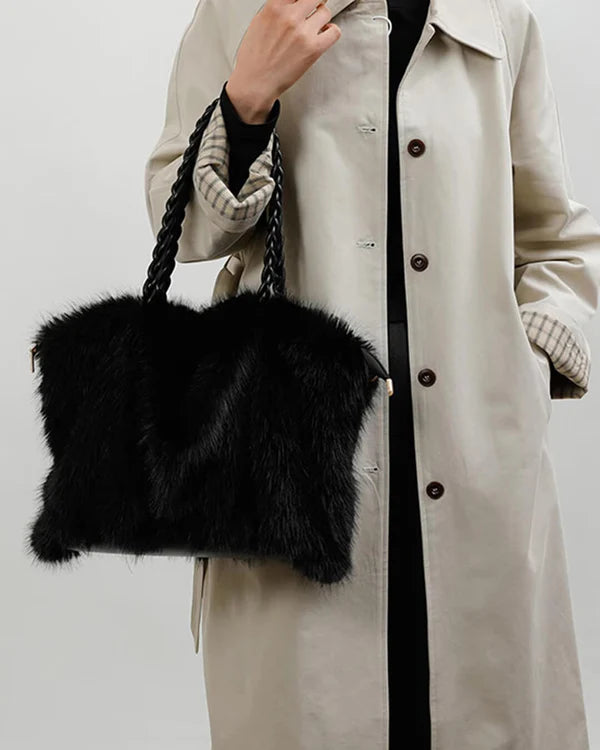 Tote Bag with a soft texture and chain strap